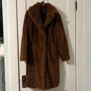 Urban outfitters faux fur coat. Size XS, brown.